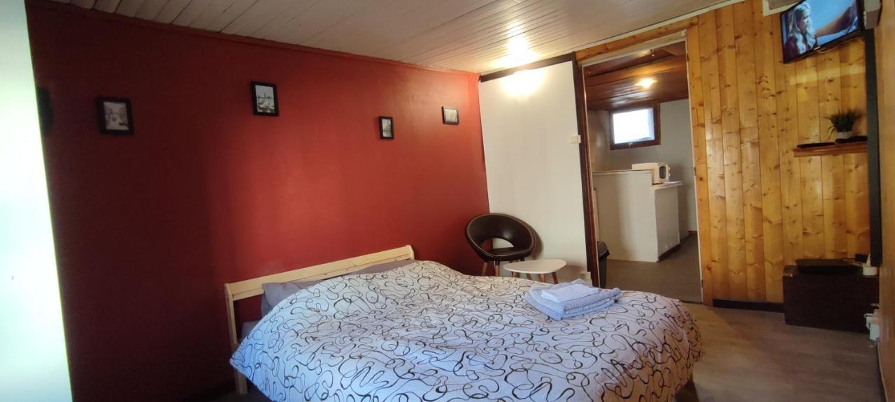 Studio Hypercentre A 2 Pas De La Gare. Appart N°3 Ажен Экстерьер фото